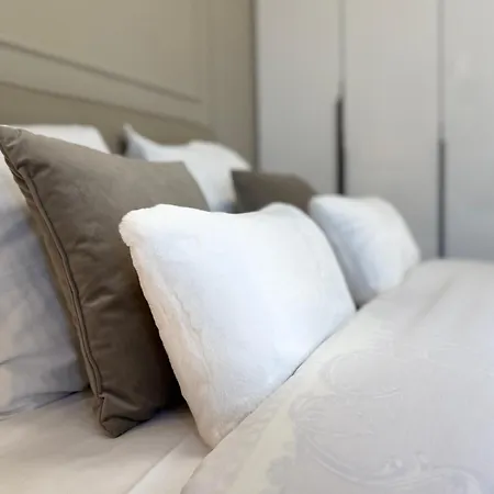 La Spacieuse - Avec Balcon - Coeur De Apartament
