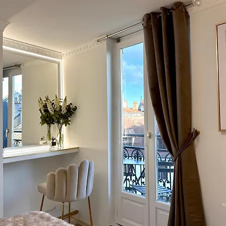 Apartament La Spacieuse - Avec Balcon - Coeur De Dijon